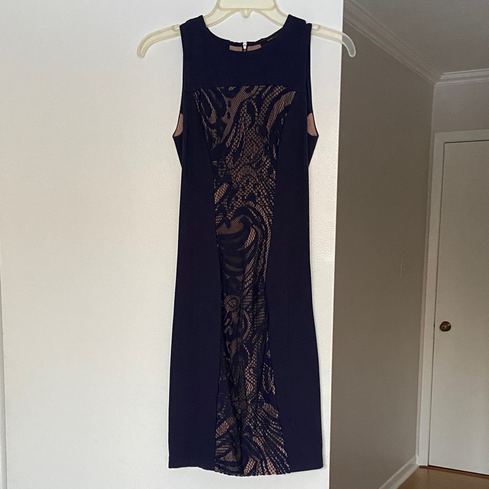 Bcbgmaxazria sleeveless Leona Elegant Navy blue Lace Panel Dress XS